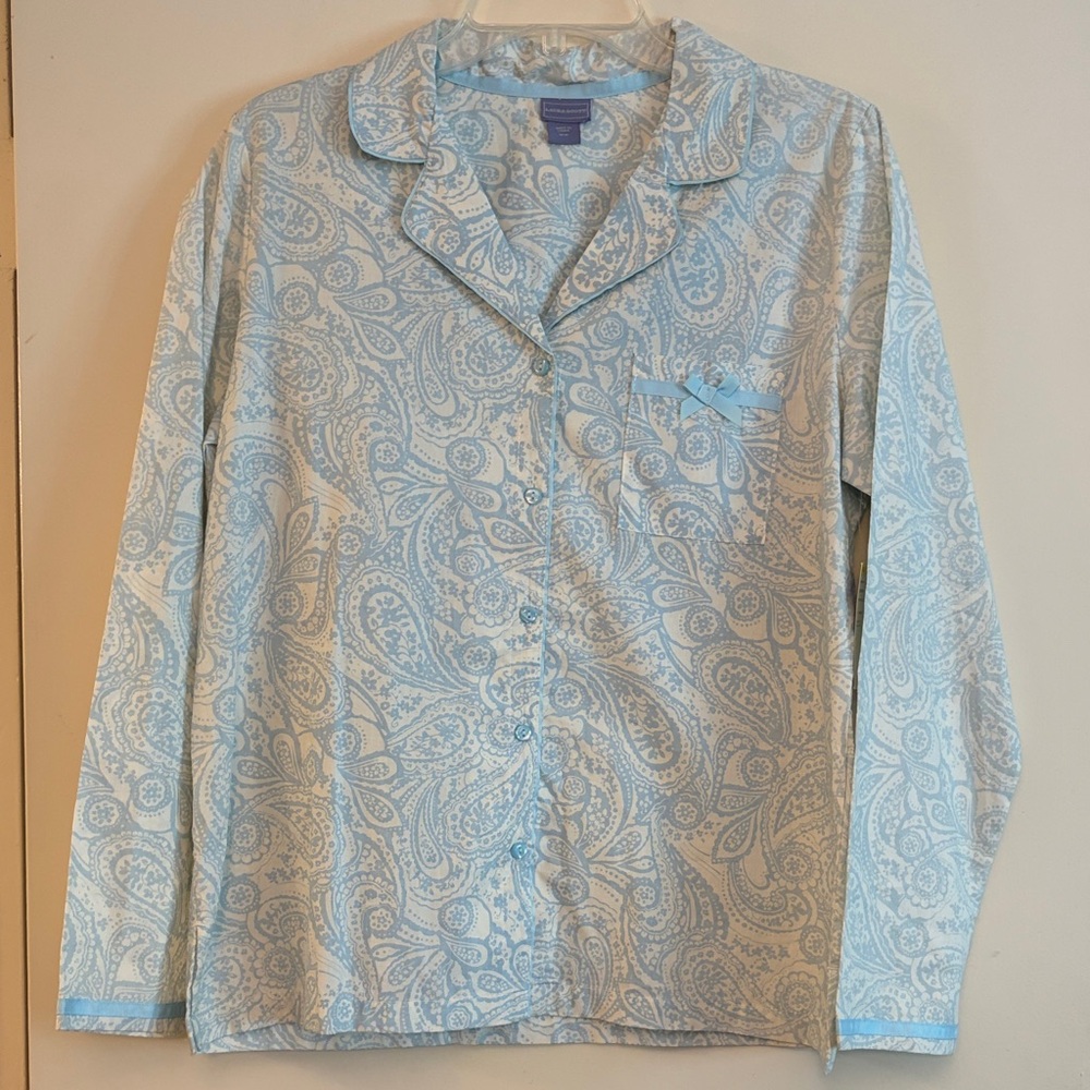 NWT Laura Scott Light Blue and White Paisley Button-Front Pajama Top, size M